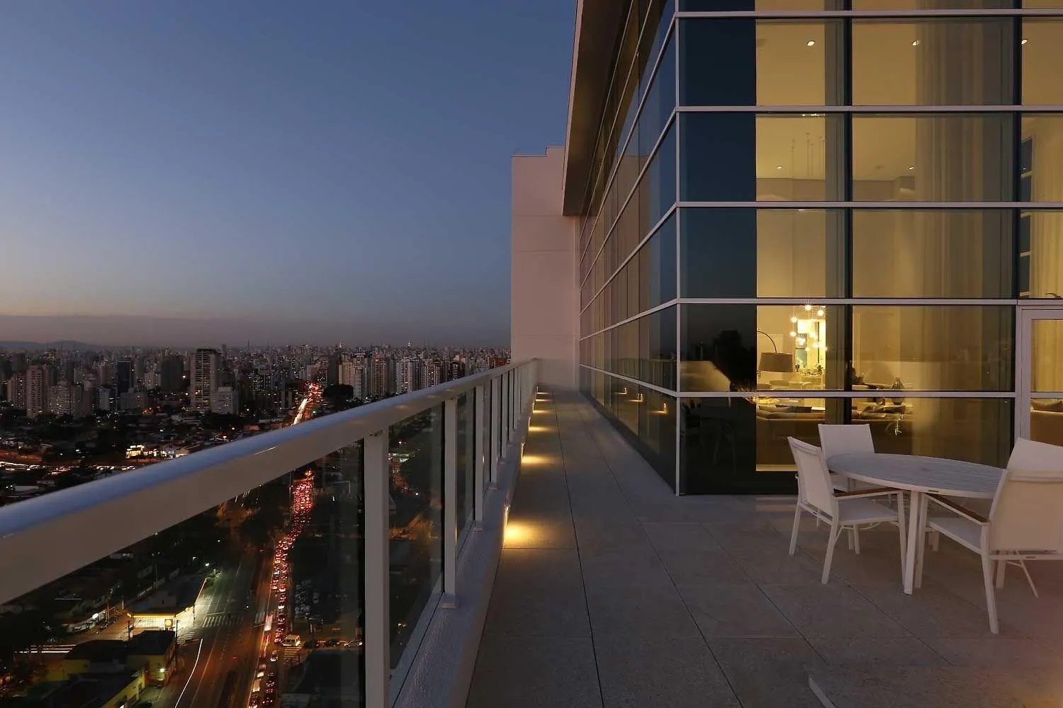Apartamento No Brooklin P/ 4 Pessoas Com Garagem. Sao Paulo Apartment